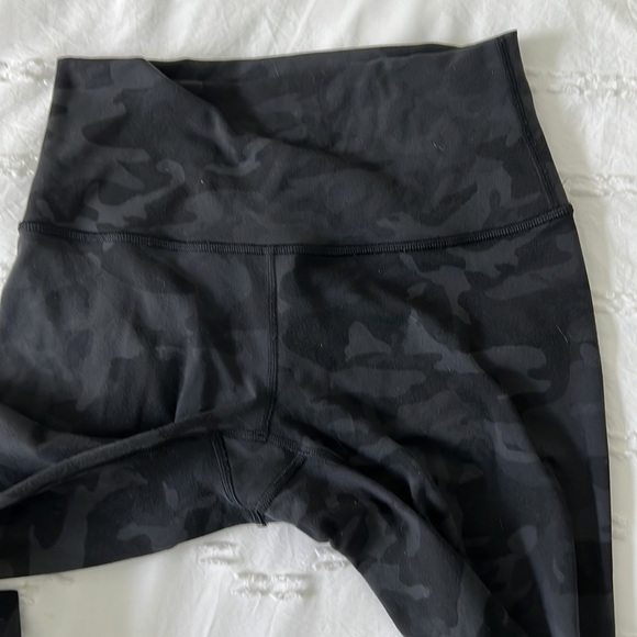 Lululemon wunder under camo - Picture 4 of 5